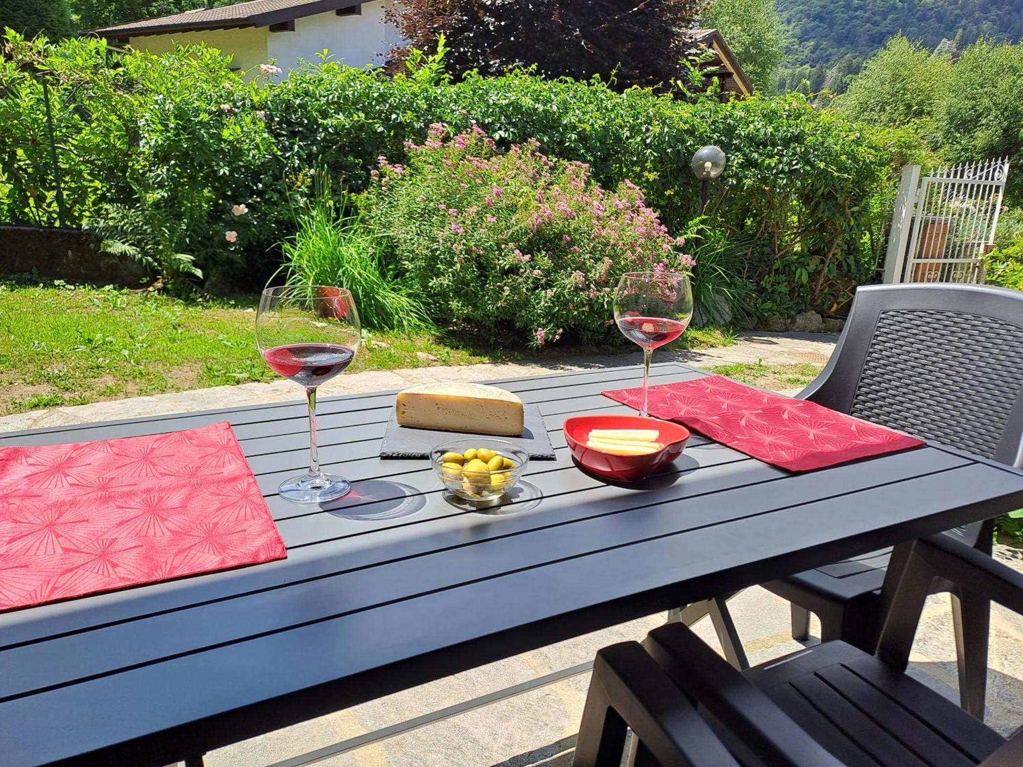Villetta Singola Con Giardino Cottage Ghisallo Zona Bellagio Magreglio Eksteriør billede